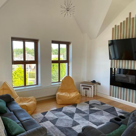 Orchard Oasis, Luxury Penthouse Getaway Lägenhet Coleraine Exteriör bild
