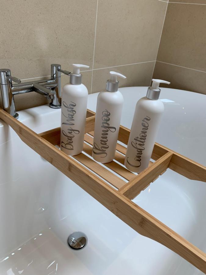 Orchard Oasis, Luxury Penthouse Getaway Lägenhet Coleraine Exteriör bild