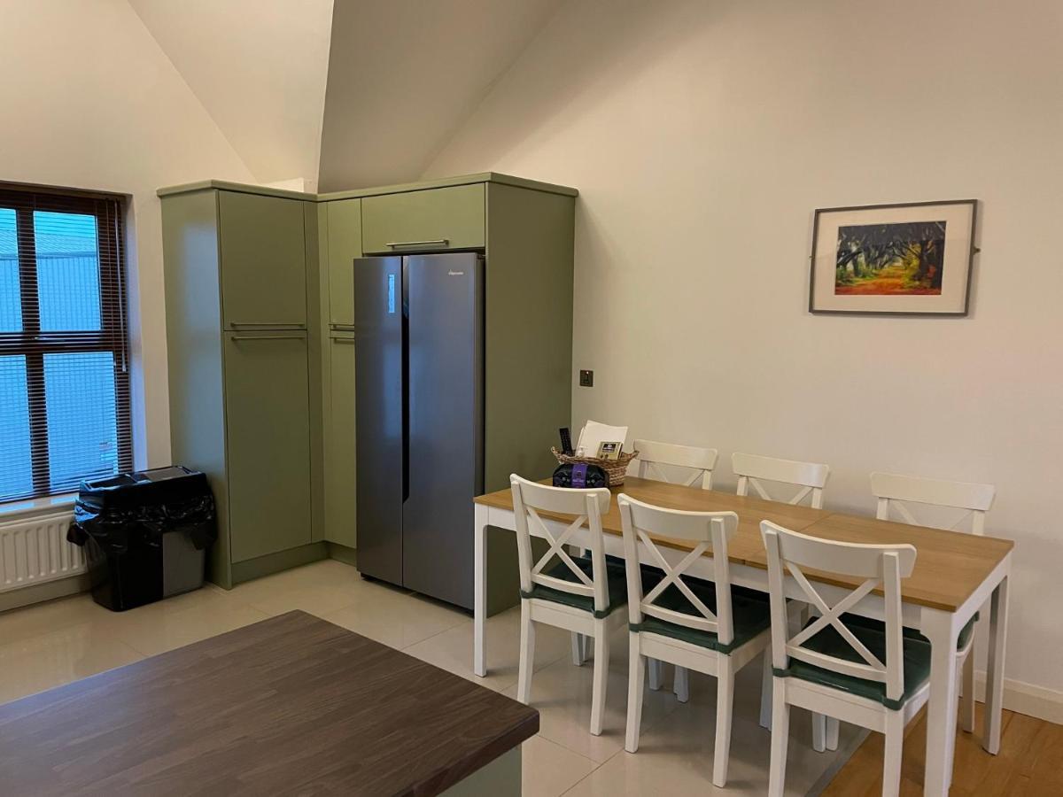 Orchard Oasis, Luxury Penthouse Getaway Lägenhet Coleraine Exteriör bild